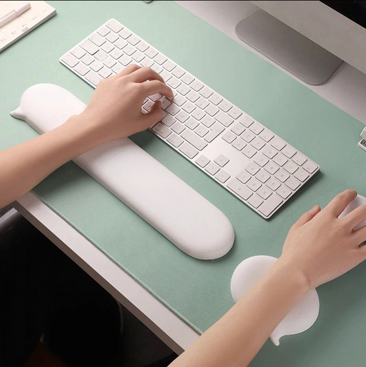 Alumora™ Chat Comfort Pillow